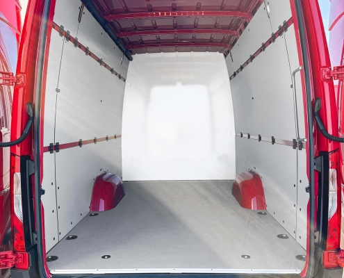 Winter Kuehlfahrzeuge_Laderaum im Heck ohne Ausbau_WEB